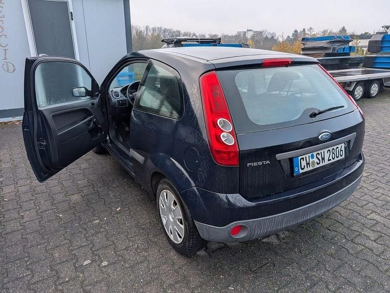 Gebraucht Ford Fiesta Trend 69 PS (50 kW) 2006 Blau Limousine