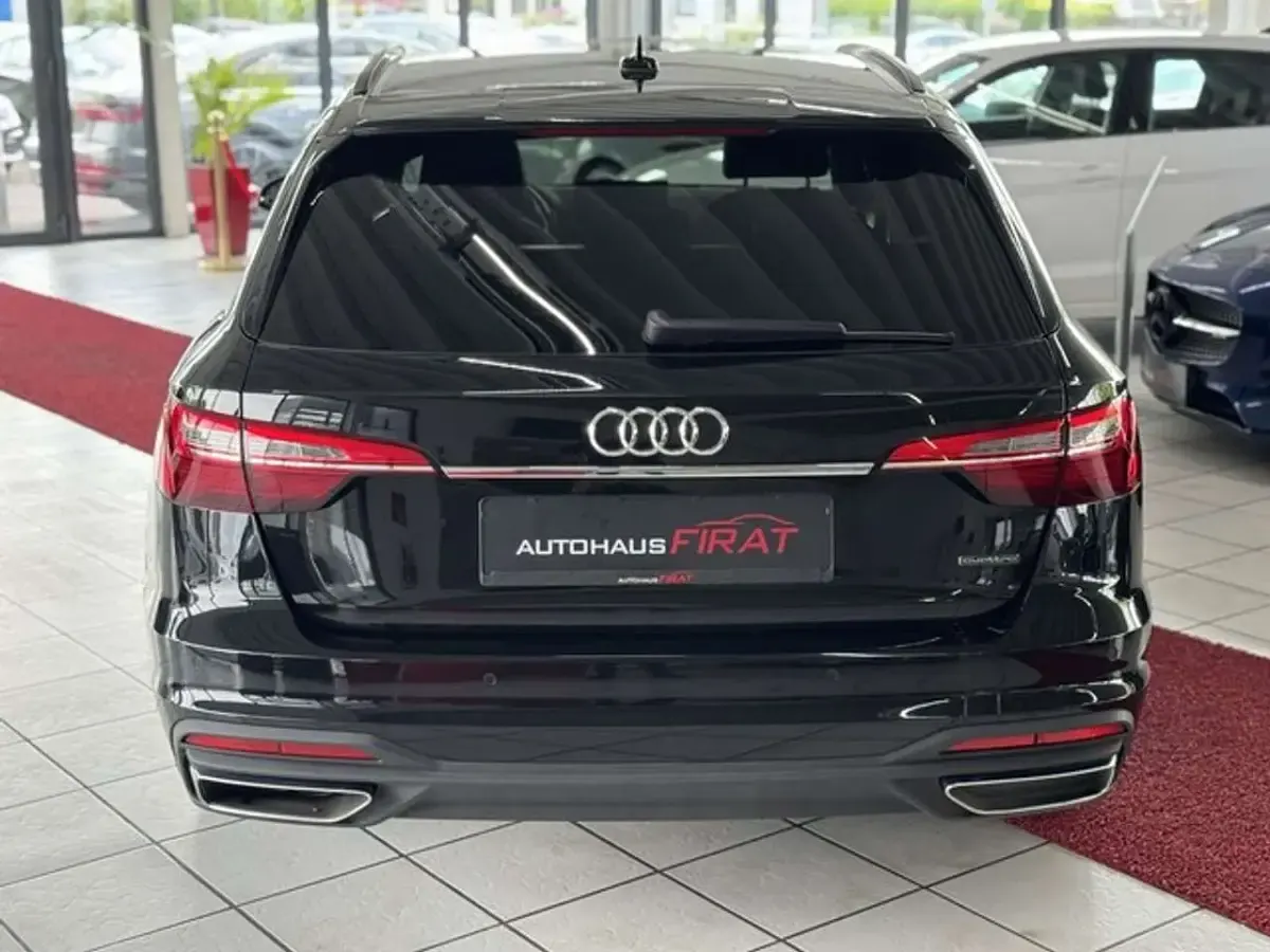 Second-hand Audi A4 286 CP (210 kW) 2022 Negru Break