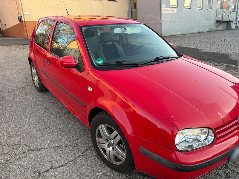 Gebraucht VW Golf IV 75 PS (55 kW) 2000 Rot Kleinwagen