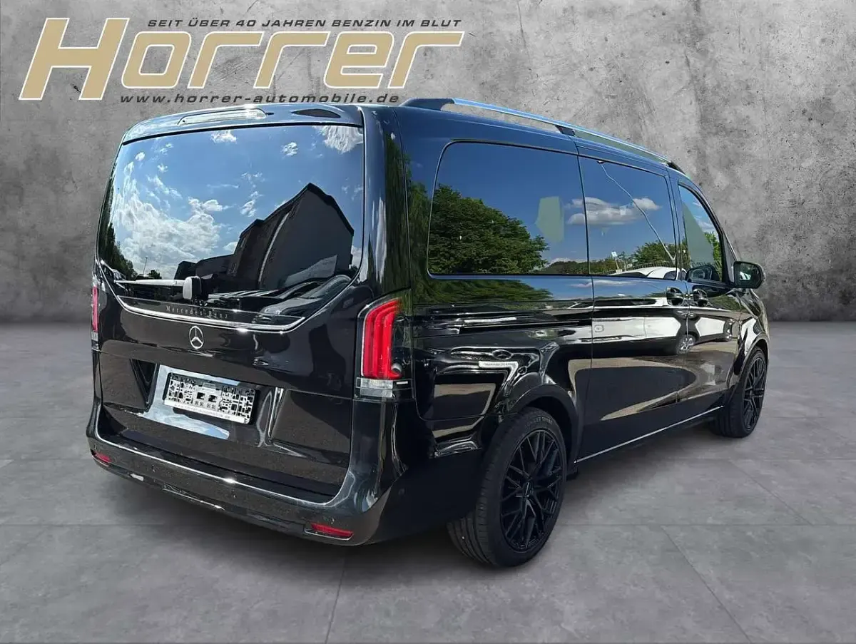 Gebraucht Mercedes V250 Style 190 PS (139 kW) 2025 Obsidianschwarz metallic Van / Kleinbus