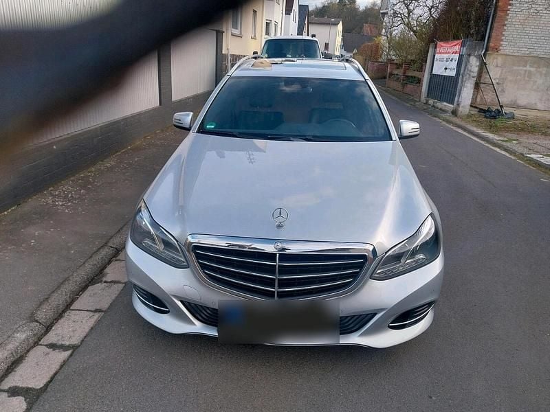 Gebraucht Mercedes E350 252 PS (185 kW) 2013 Silber Kombi
