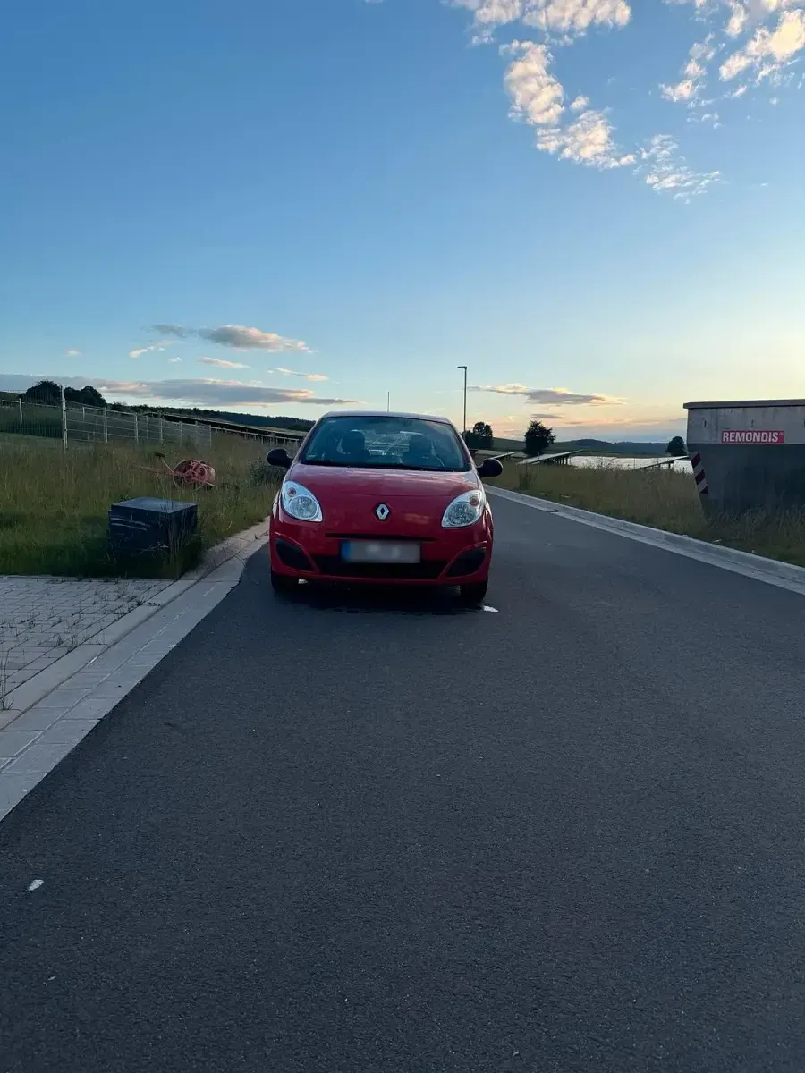 Gebraucht Renault Twingo 58 PS (42 kW) 2009 Rot Kleinwagen