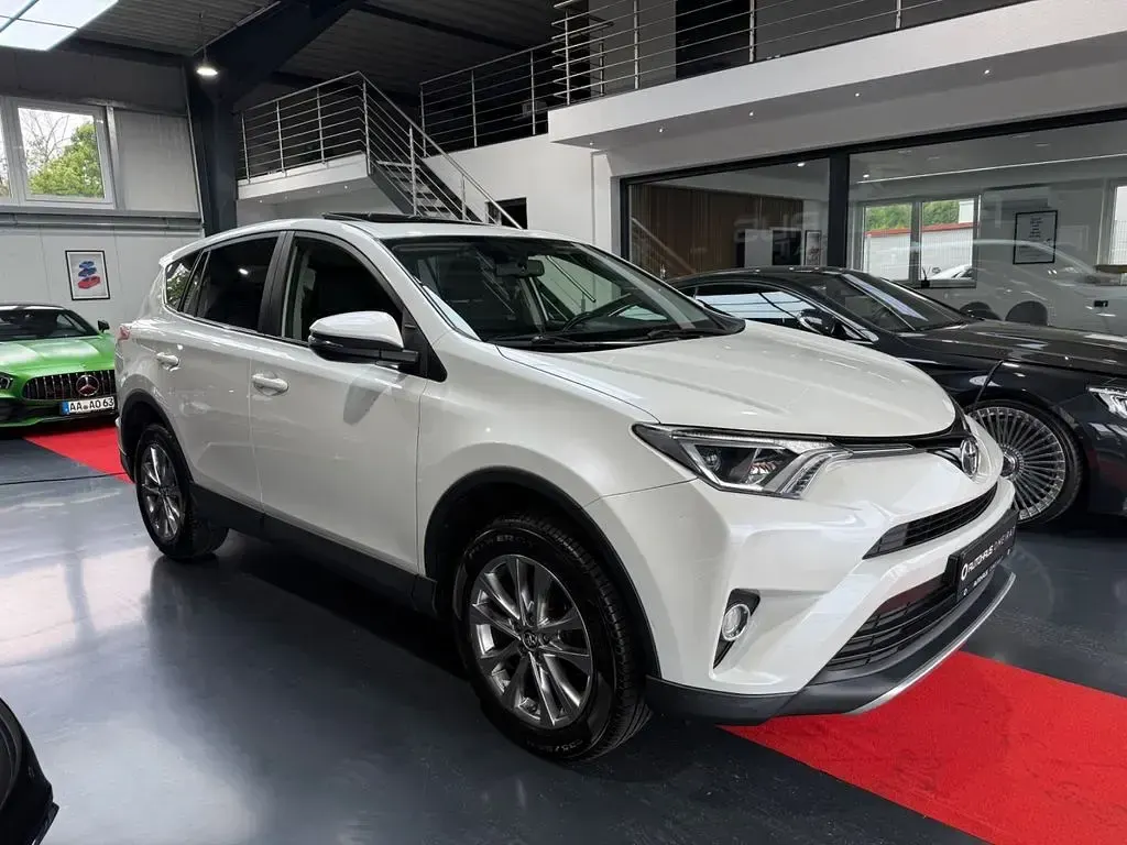 Gebraucht Toyota RAV4 Edition-S 143 PS (105 kW) 2016 Weiß SUV