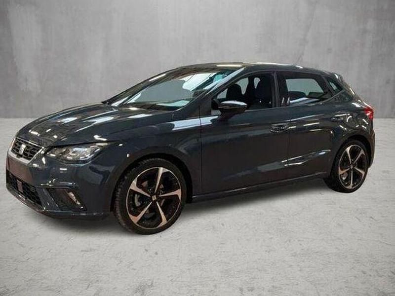 Blau Gebraucht 2024 Seat Ibiza FR Limousine | 18.890 € (Guter Preis) - Bild 1/4