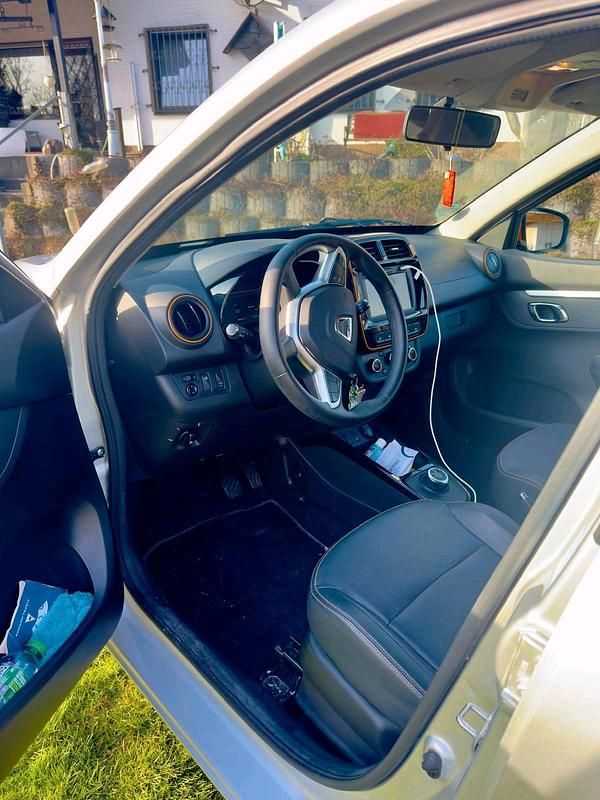 Gebraucht Dacia Spring Comfort Plus 36 kW (50 PS) 2022 Orange Kleinwagen