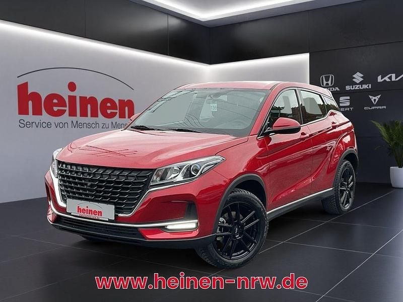 Gebraucht DFSK Fengon 106 PS (77 kW) 2025 Rot Limousine