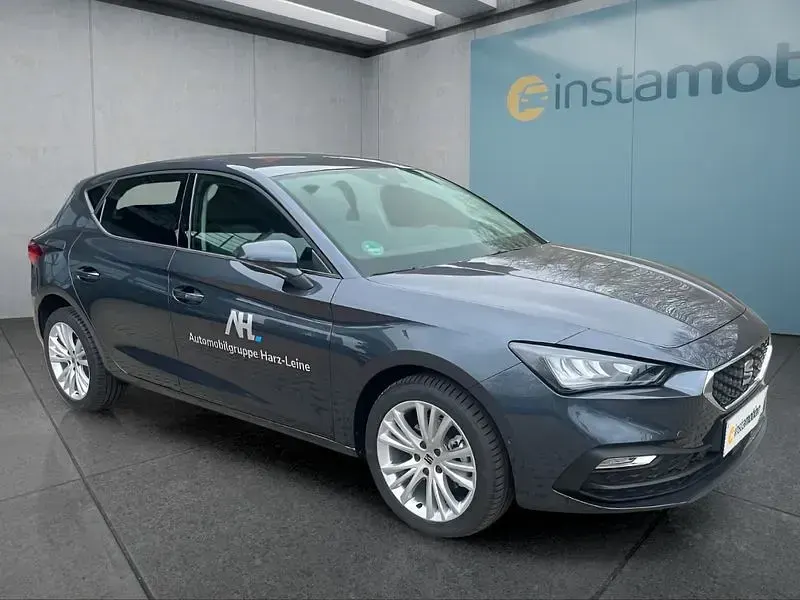 Gebraucht Seat Leon Style 150 PS (110 kW) 2025 Grau Kleinwagen