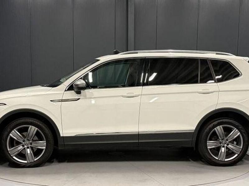Gebraucht VW Tiguan Allspace Elegance 150 PS (110 kW) 2022 Pure white SUV