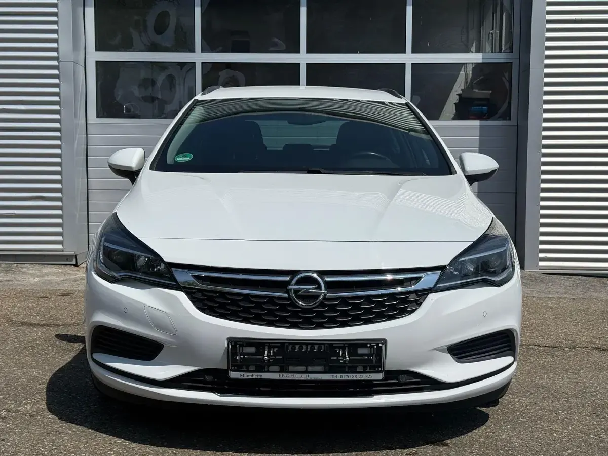 Gebraucht Opel Astra Edition 110 PS (80 kW) 2018 Weiß Kombi