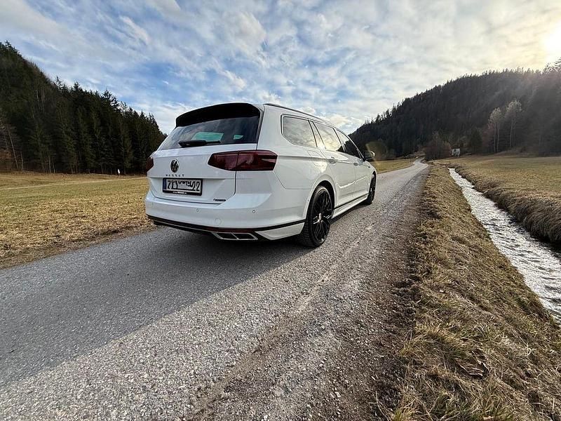 Gebraucht VW Passat Elegance 272 PS (200 kW) 2020 Weiß Kombi