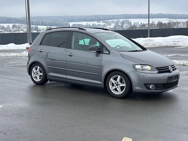 Gebraucht VW Golf VII Match 102 PS (75 kW) 2012 Grau Kombi