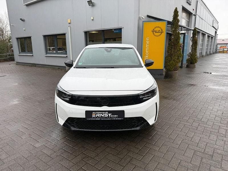 Weiß Gebraucht 2024 Opel Corsa Limousine | 16.290 € (Superpreis) - Bild 1/4