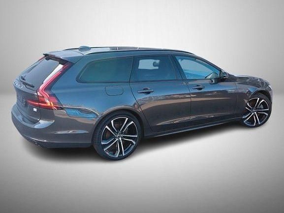 Second-hand Volvo V90 Ultimate 310 CP (228 kW) 2022 Gri Break