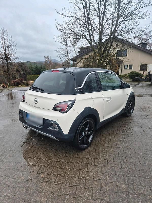 Gebraucht Opel Adam Rocks Rocks 87 PS (63 kW) 2016 Weiß Kleinwagen