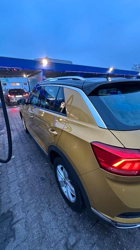 Gebraucht VW T-Roc 170 PS (125 kW) 2018 Gold SUV