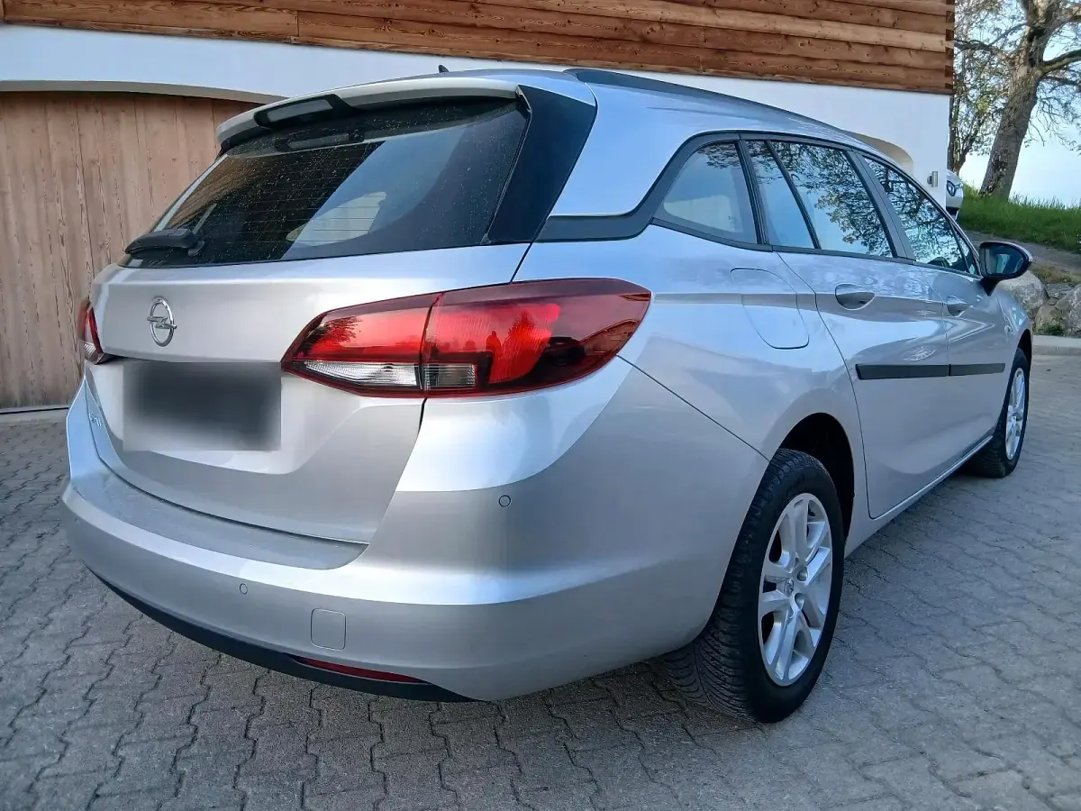 Używany Opel Astra 110 KM (80 kW) 2019 Szary Kombi