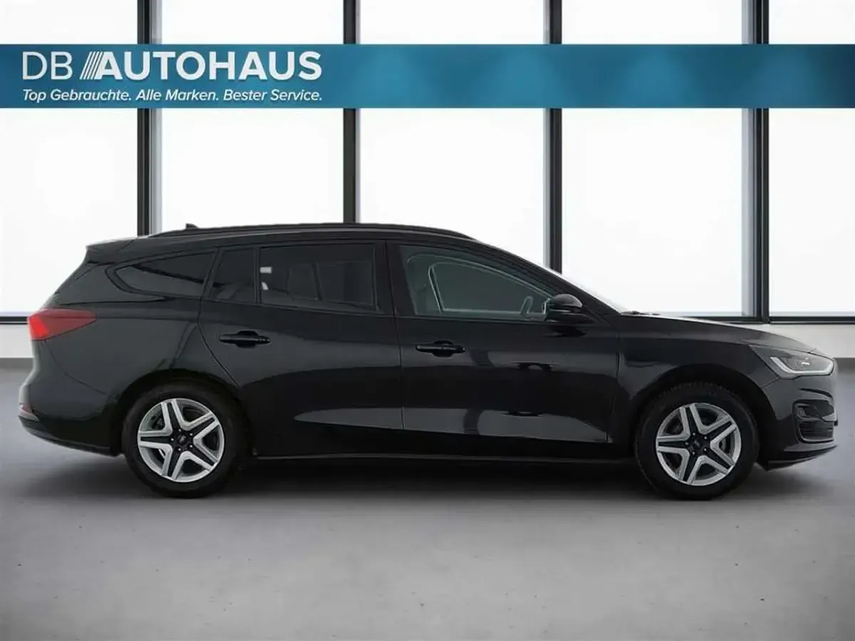 Gebraucht Ford Focus Cool & Connect 120 PS (88 kW) 2022 Schwarz Kombi