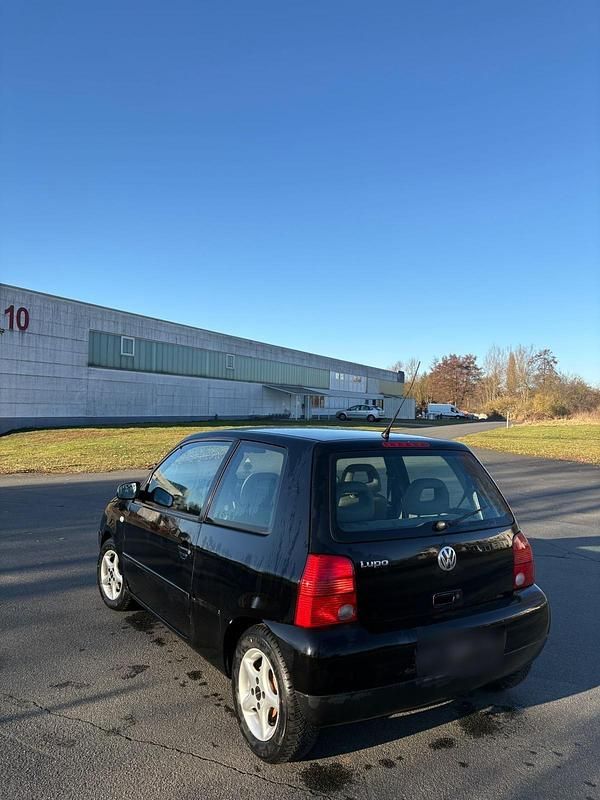 Gebraucht VW Lupo 50 PS (36 kW) 1999 Schwarz Kleinwagen