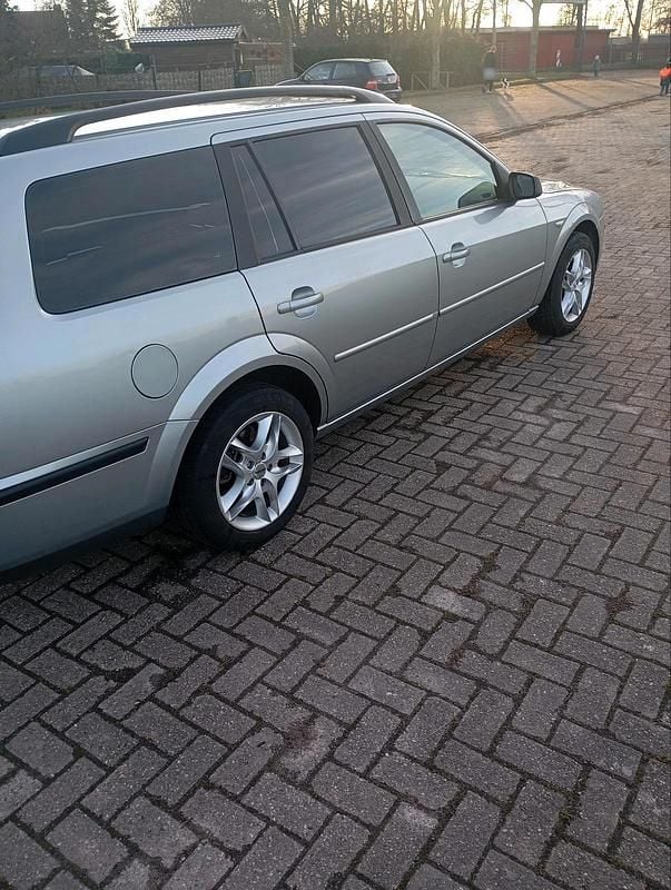 Gebraucht Ford Mondeo 145 PS (106 kW) 2006 Silber Kombi