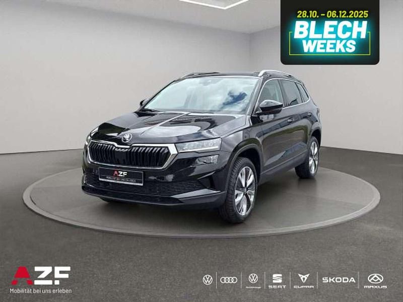 Blackmagic perleffekt Neu 2025 Skoda Karoq Selection SUV | 34.990 € (Superpreis) - Bild 1/4