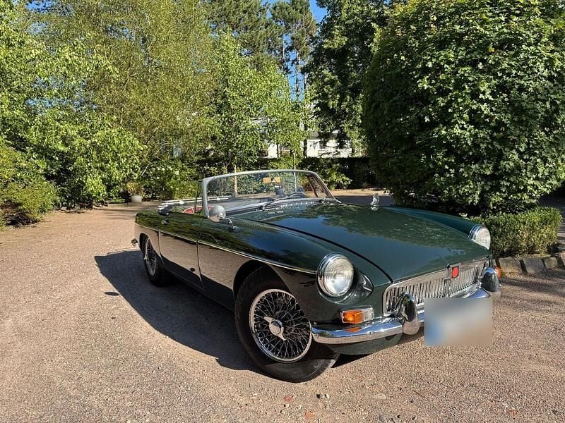 Second-hand MG B 95 CP (69 kW) 1965 Verde Cabrio