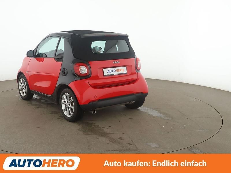 Gebraucht Smart ForTwo Cabrio Basis 71 PS (52 kW) 2016 Schwarz Cabrio