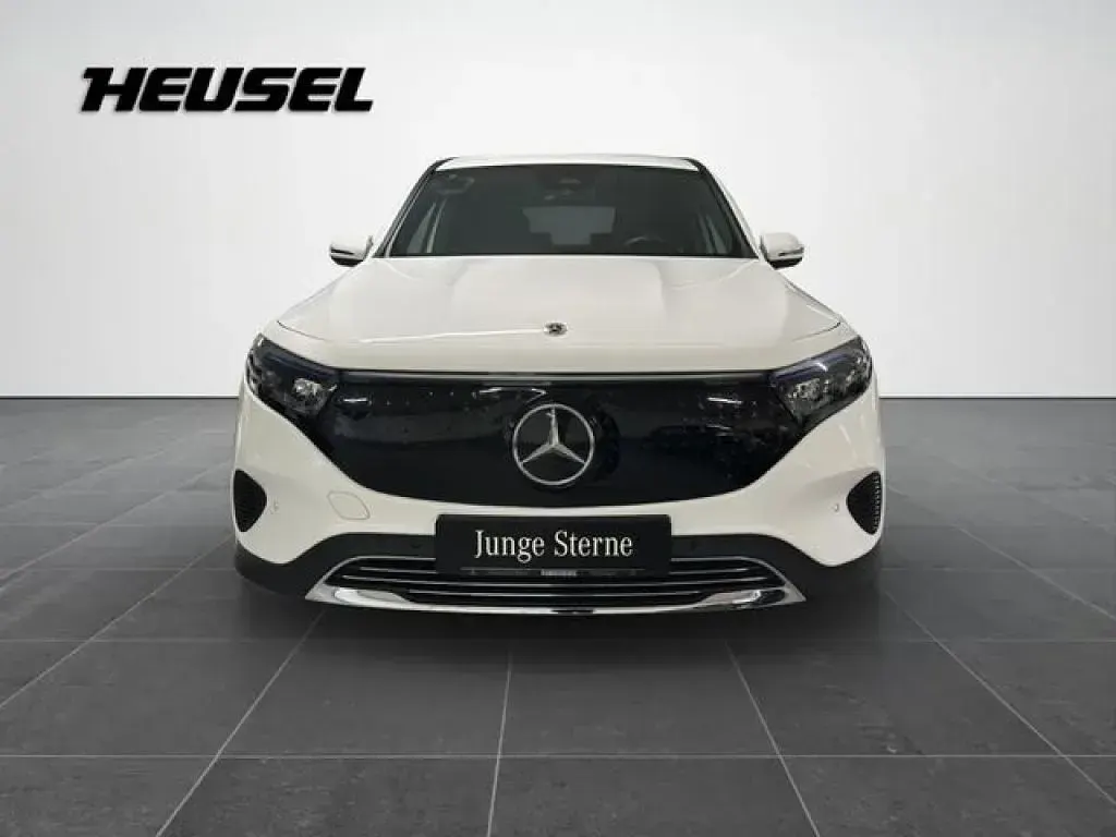 Gebraucht Mercedes EQB250 139 kW (190 PS) 2025 Unilack polarweiß SUV