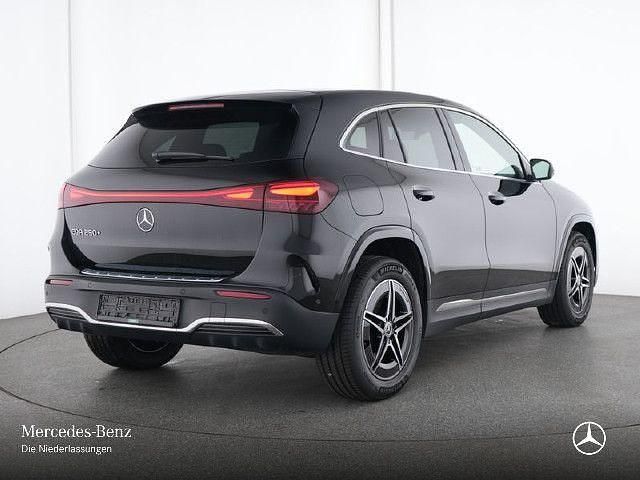 Kosmosschwarz Gebraucht 2024 Mercedes EQA250 Advanced SUV | 37.890 € (Teuer) - Bild 1/4