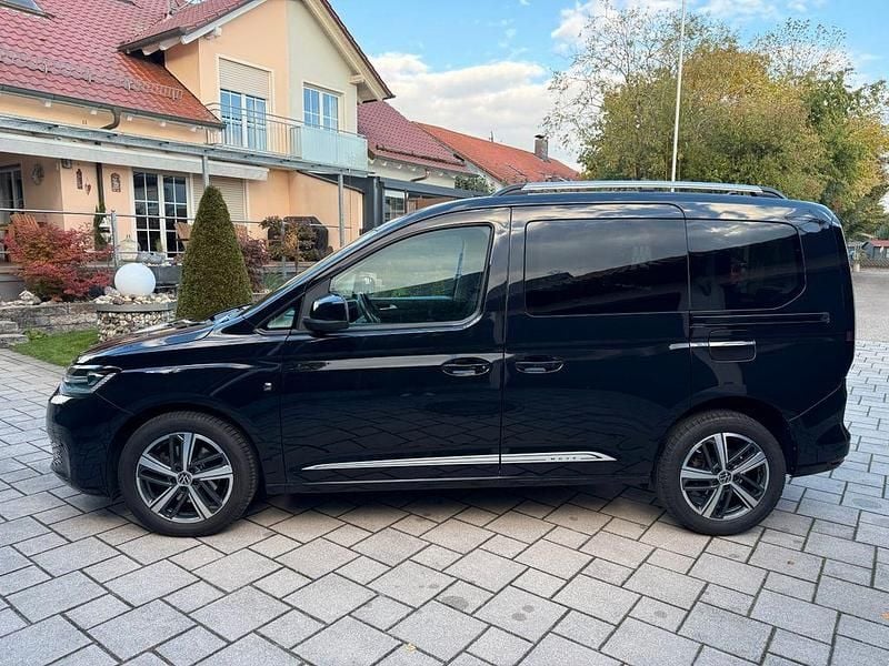 Schwarz Gebraucht 2021 VW Caddy Move Van / Kleinbus | 34.900 € - Bild 1/4