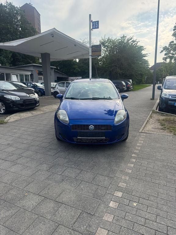 Blau Gebraucht 2009 Fiat Grande Punto Dynamic Kleinwagen | 2.990 € (Etwas zu teuer) - Bild 1/4