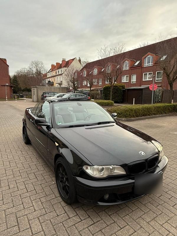 Gebraucht BMW 320 Cabriolet 170 PS (125 kW) 2005 Schwarz Cabrio