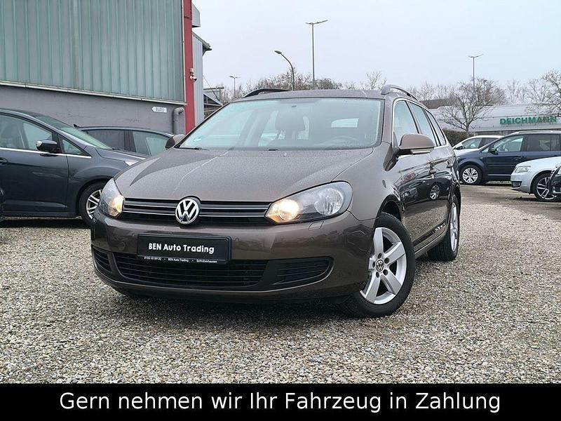 Braun Gebraucht 2012 VW Golf VI Comfortline Kleinwagen | 4.990 € (Fairer Preis) - Bild 1/4