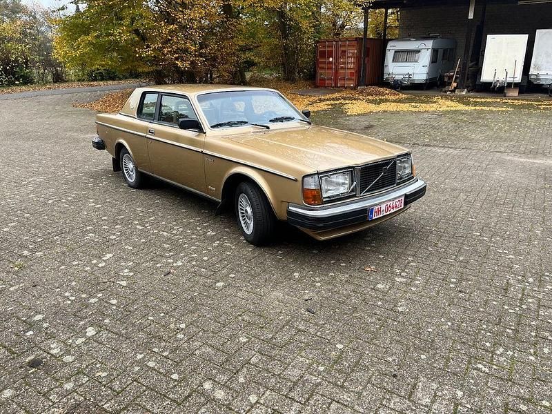 Gold Gebraucht 1980 Volvo 262 Coupé | 10.990 € - Bild 1/4