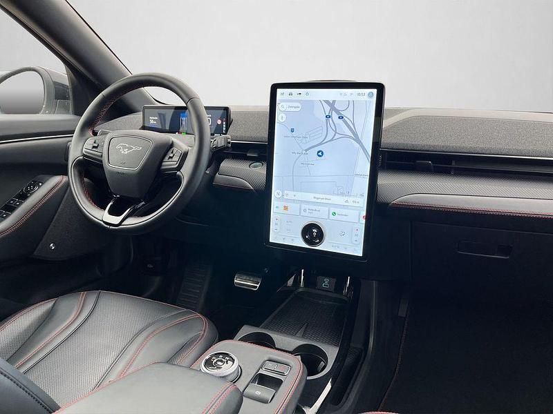 Gebraucht Ford Mustang Mach-E Premium 216 kW (294 PS) 2023 Weiß SUV