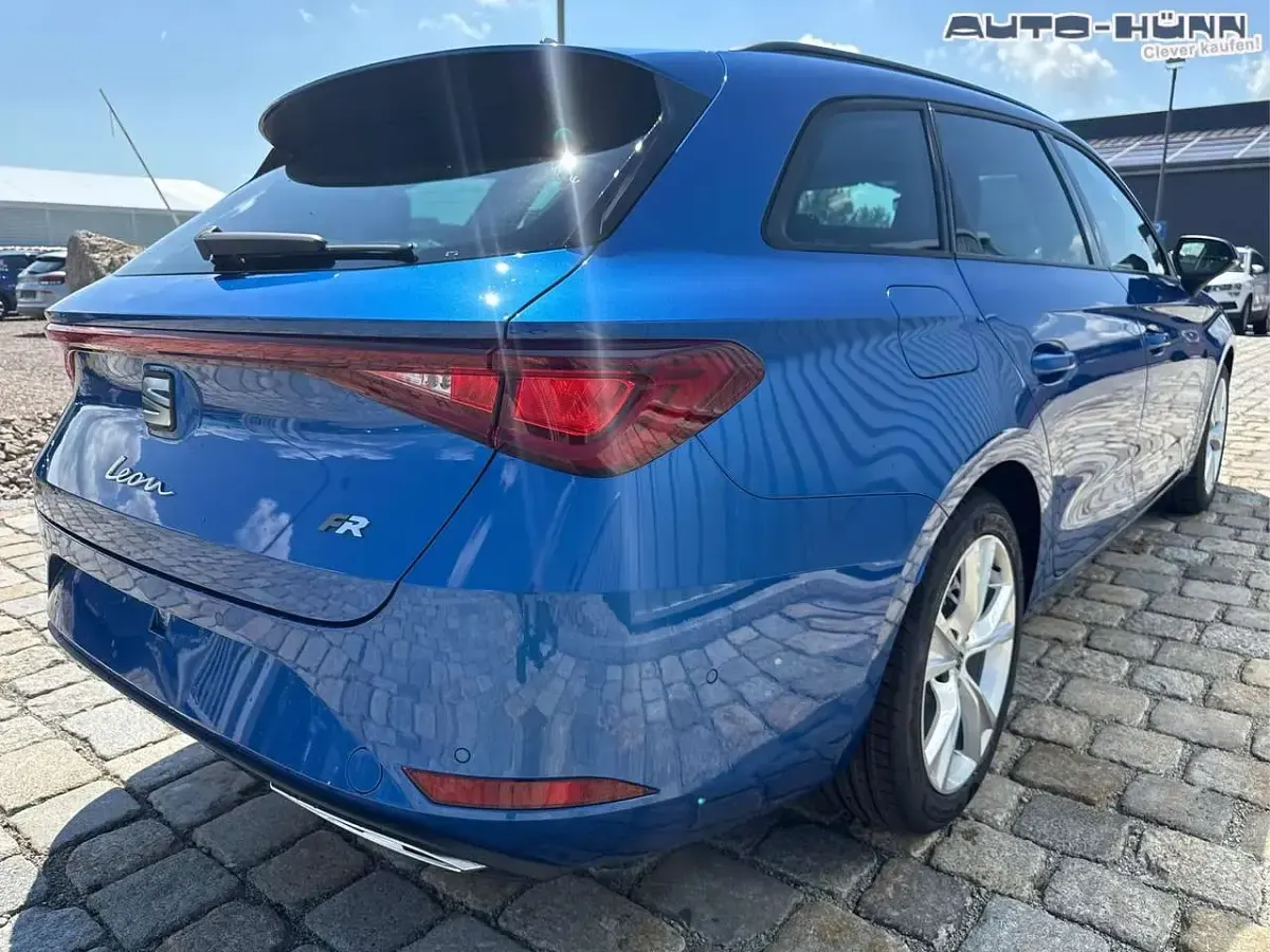 Neu Seat Leon FR 150 PS (110 kW) 2026 Magneticgrau metallic Kombi
