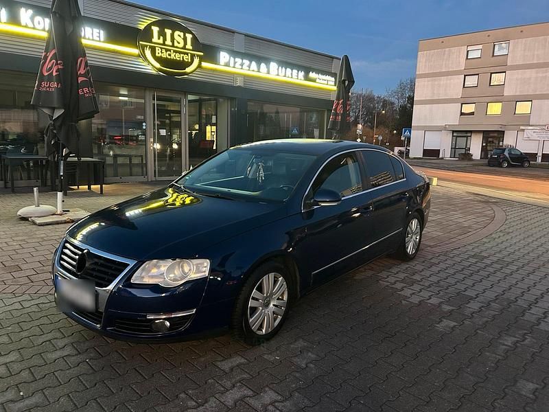 Gebraucht VW Passat Highline 140 PS (102 kW) 2006 Blau Limousine
