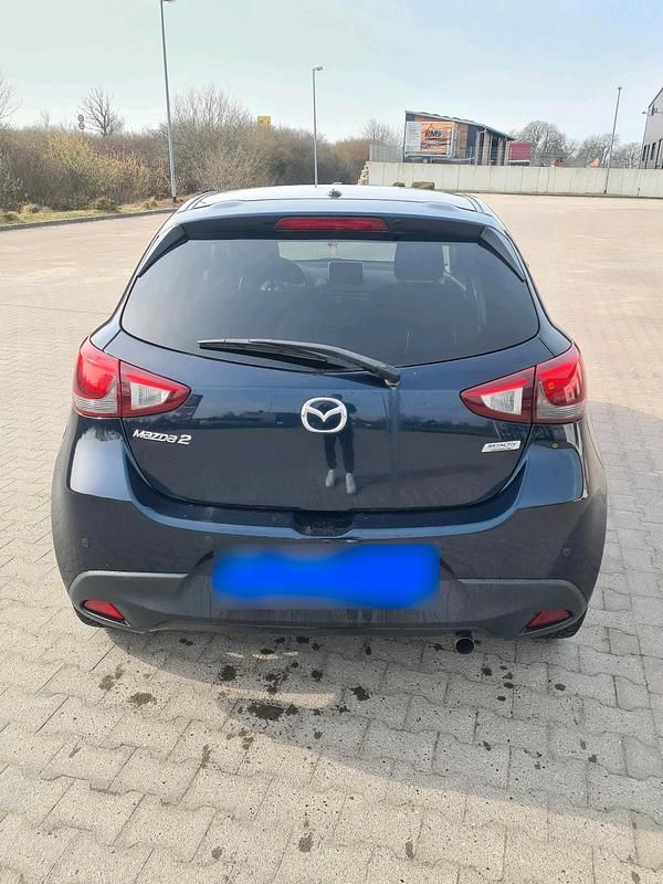Gebraucht Mazda 2 105 PS (77 kW) 2015 Blau Kleinwagen
