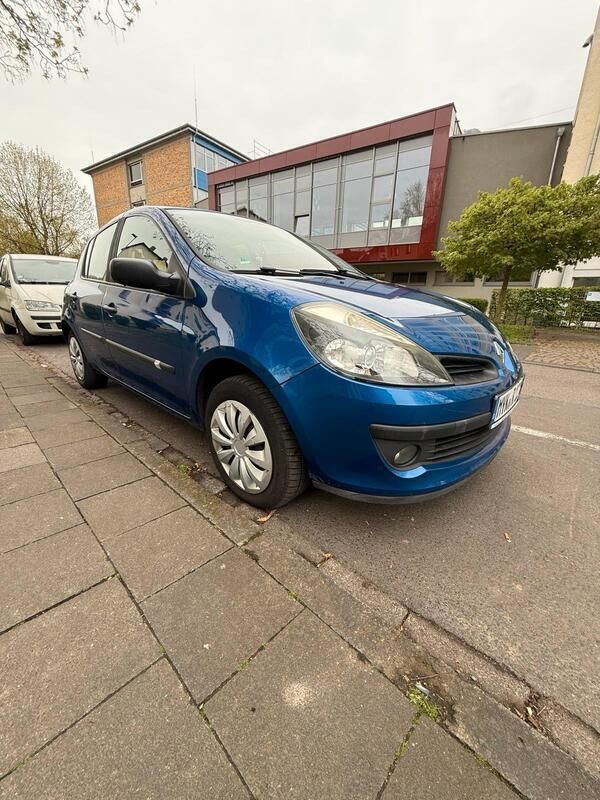 Blau Gebraucht 2007 Renault Clio II Kleinwagen | 2.100 € (Fairer Preis) - Bild 1/4