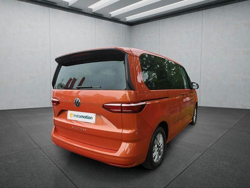 Gebraucht VW Multivan 204 PS (150 kW) 2024 Orange Van / Kleinbus