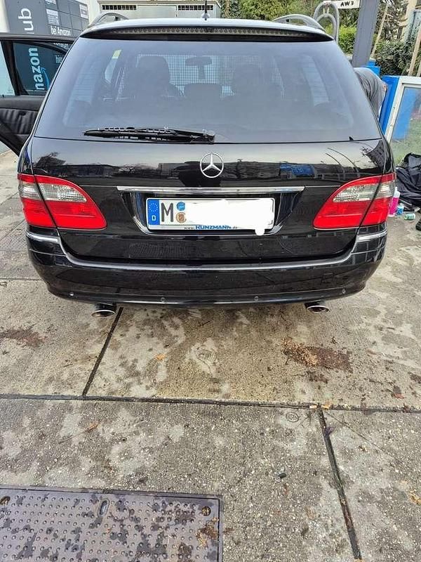 Gebraucht Mercedes E320 224 PS (164 kW) 2007 Schwarz Kombi