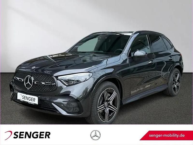 Grau Gebraucht 2025 Mercedes GLC450 AMG line SUV | 77.790 € (Teuer) - Bild 1/1