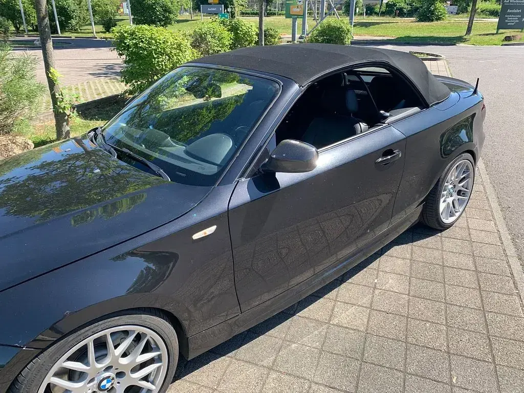Gebraucht BMW 135 Cabriolet Performance 306 PS (225 kW) 2010 Schwarz Cabrio