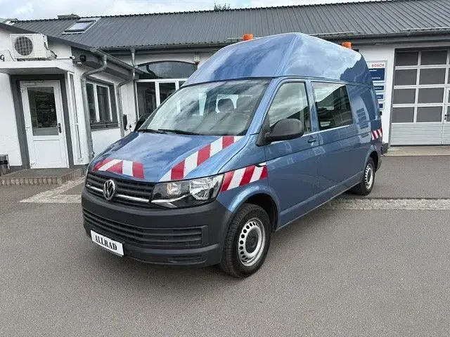 Gebraucht VW Transporter 150 PS (110 kW) 2019 Acapulcoblau (metallic) Van