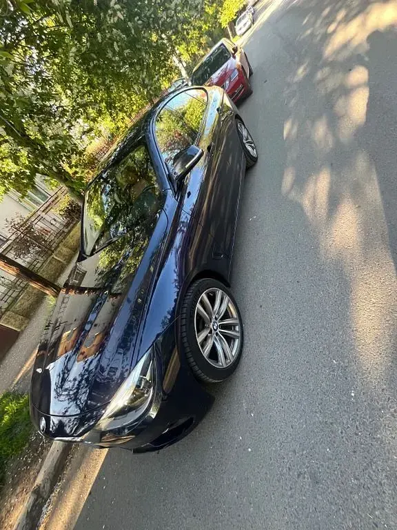 Gebraucht BMW 320 Sport Line 190 PS (139 kW) 2018 Blau Limousine
