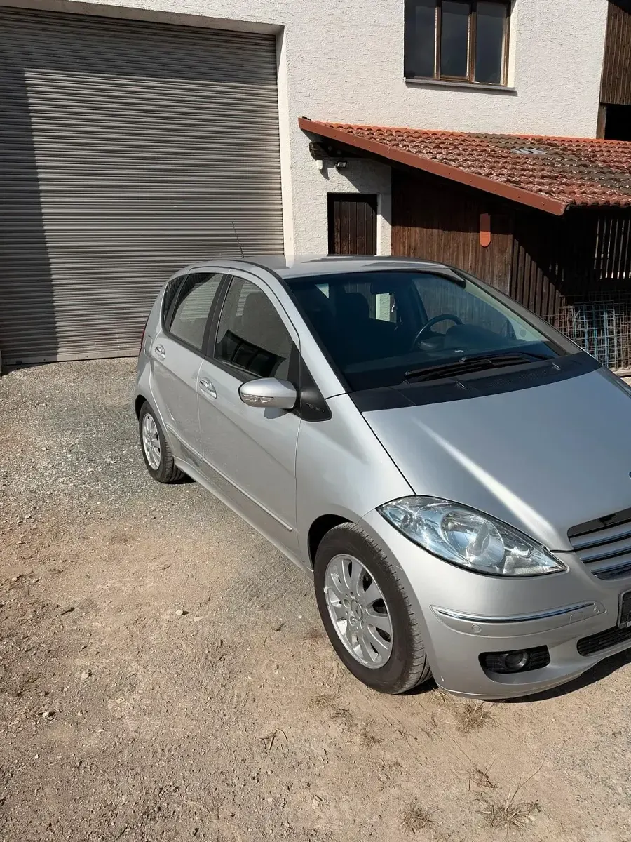 Gebraucht Mercedes A180 109 PS (80 kW) 2007 Grau Limousine