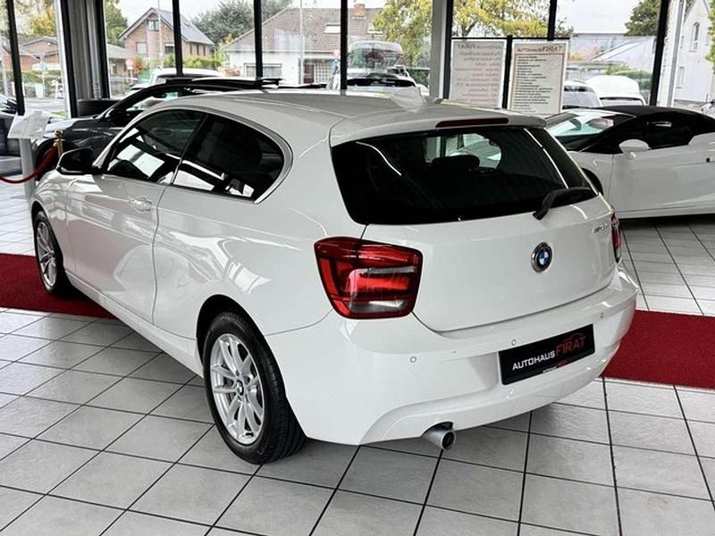 Gebraucht BMW 118 Advantage 143 PS (105 kW) 2013 Weiß Kleinwagen