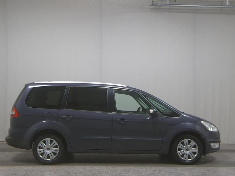 Grau Gebraucht 2014 Ford Galaxy Trend Van / Kleinbus | 4.450 € (Superpreis) - Bild 1/4