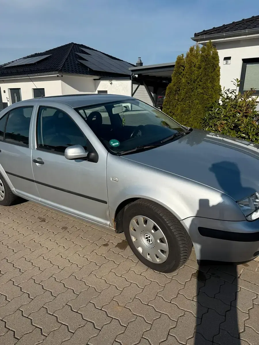 Occasion VW Bora 120 ch (88 kW) 2000 Argent Berline