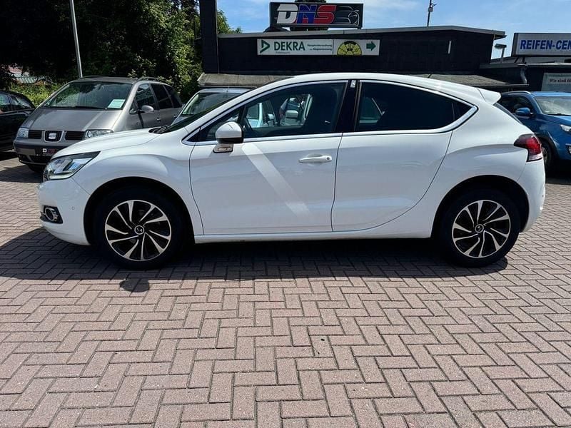 Gebraucht DS Automobiles DS4 120 PS (88 kW) 2016 Lack weiss banquise/deckende l Limousine