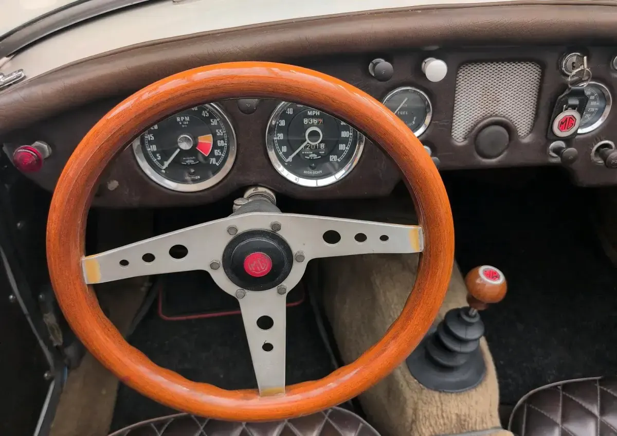 Gebraucht MG MGA 2026 Weiß Cabrio